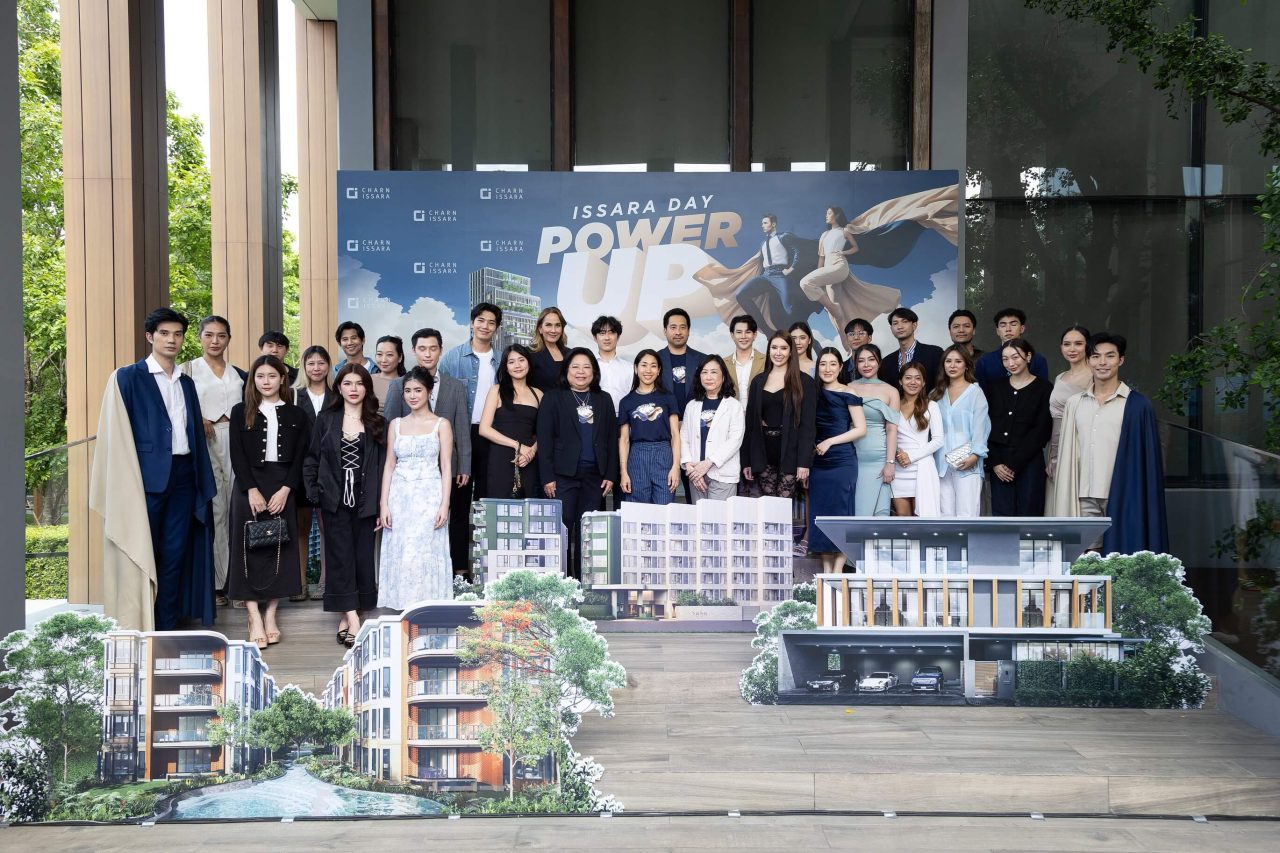 Photo ISSARA DAY POWER UP by CHARN ISSARA