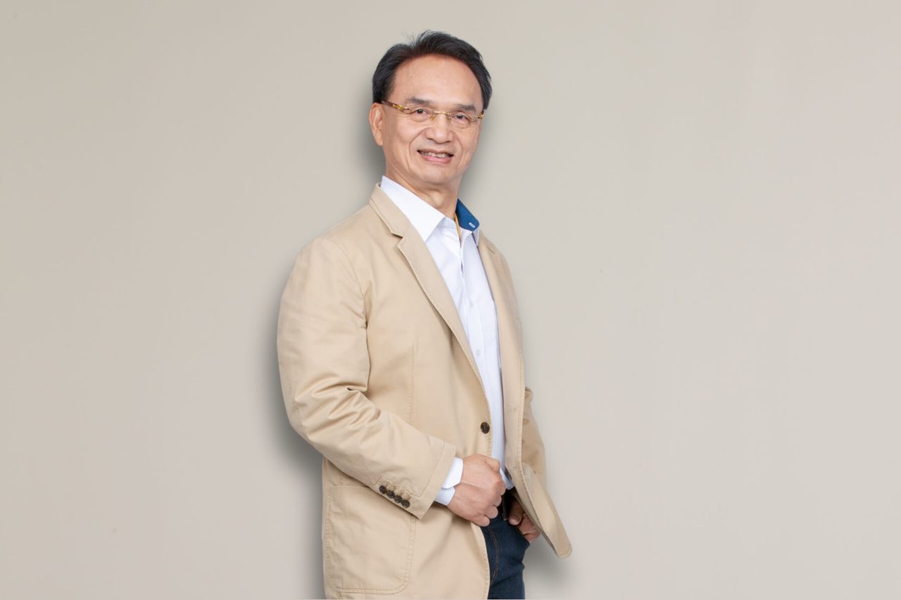 นายสุรัตน์ชัย กึงฮะกิจ