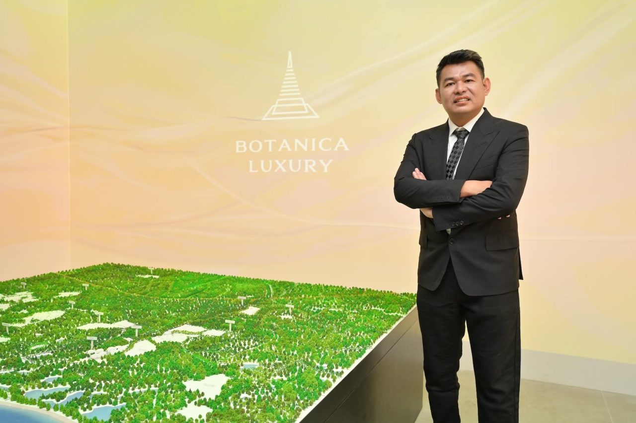 นายอรรถสิทธิ์ อินทรชูติ ประธานกรรมการบริหาร บริษัท โบทานิก้า ลักซูรี่ ภูเก็ต จำกัด