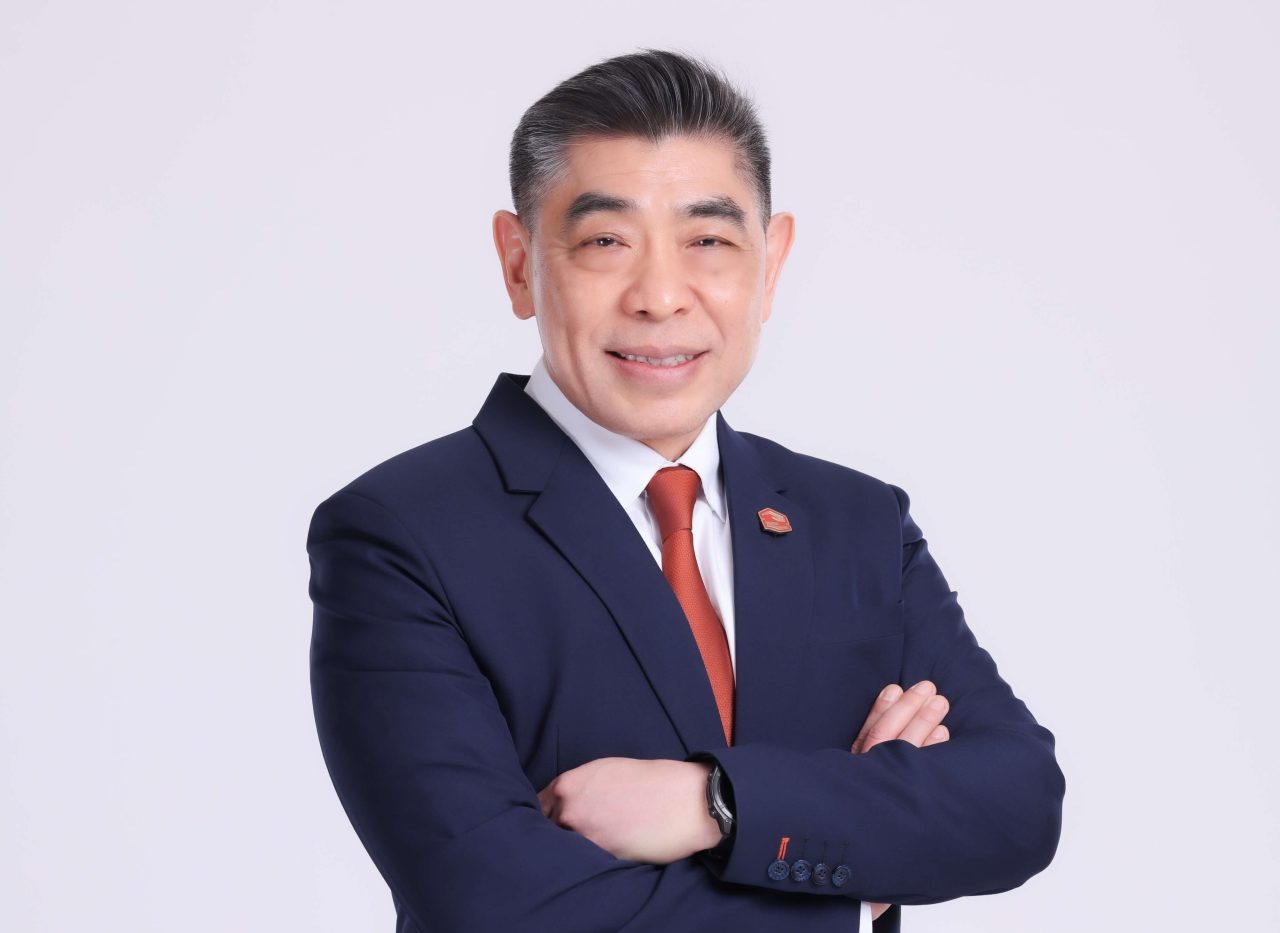 คุณกมลภพ วีระพละ