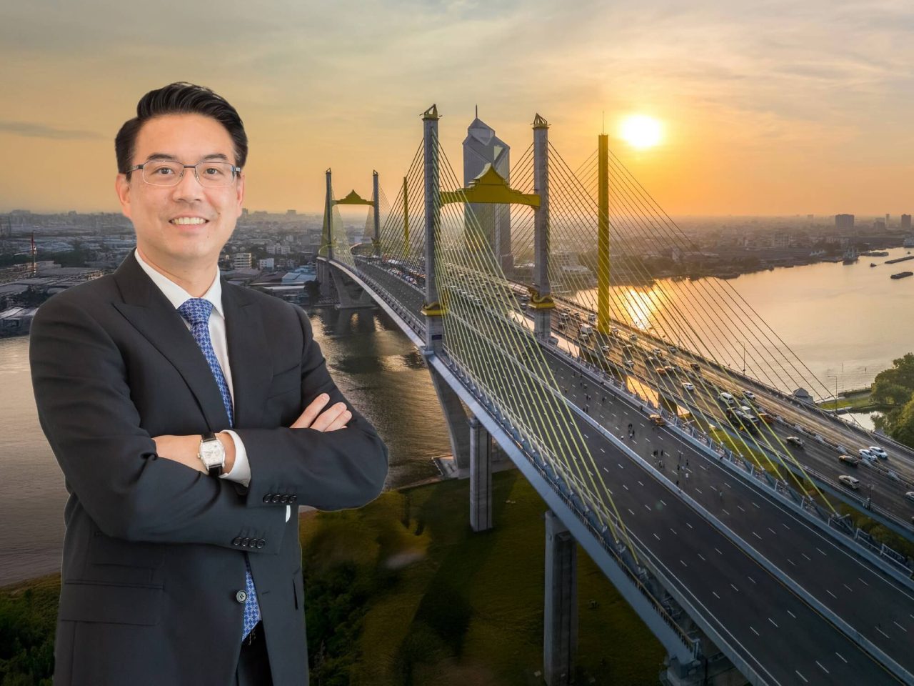 นายชูรัชฏ์ ชาครกุล กรรมการผู้จัดการ re