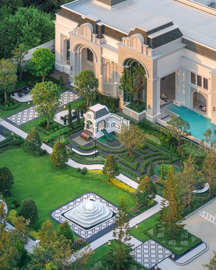 The Palazzo Pinklao Barom