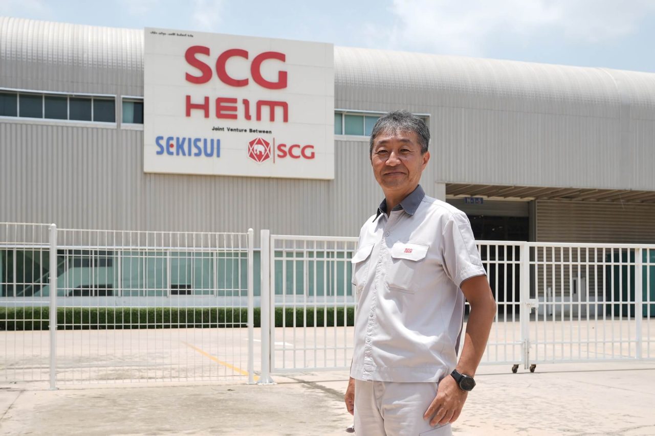 นาย มาซาโตชิ คิฟูจิ กรรมการผู้จัดการ บริษัท SEKISUI SCG INDUSTRY