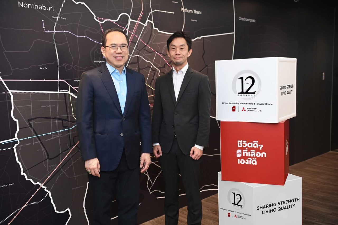 Khun Anuphong and Khun Yuji