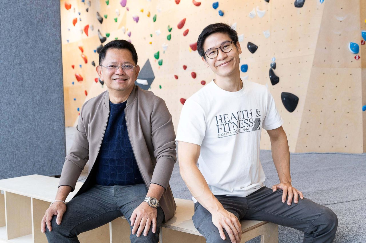 นายเศรษฐพล บุตรโท (ซ้าย) นายอิสระ คุลีเมฆิน (ขวา)