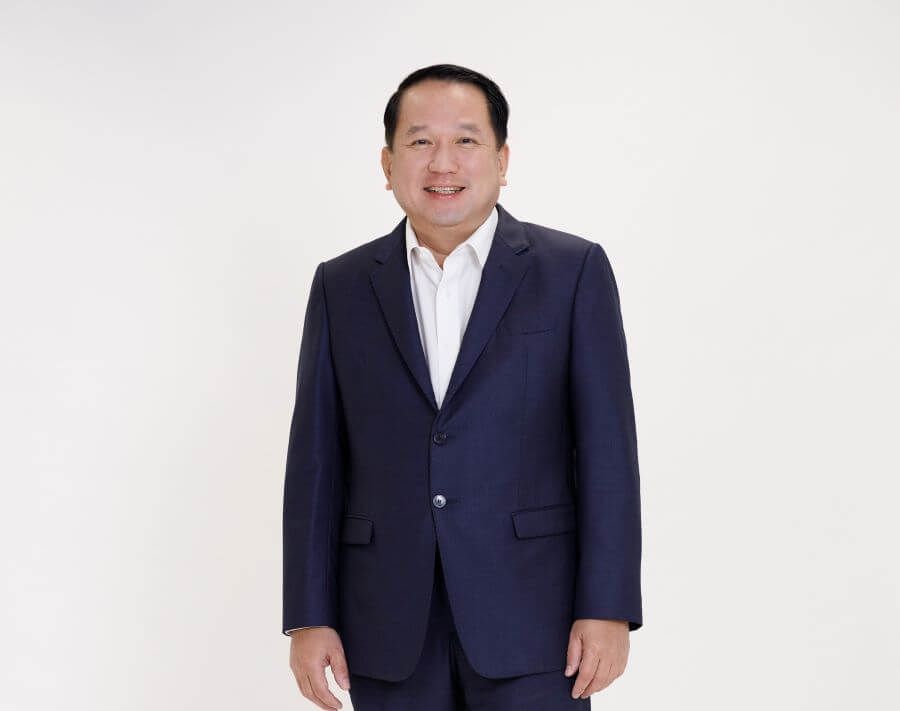 คุณประเสริฐ แต่ดุลยสาธิต ประธานเจ้าหน้าที่บริหาร สายงานธุรกิจอสังหาริมทรัพย์