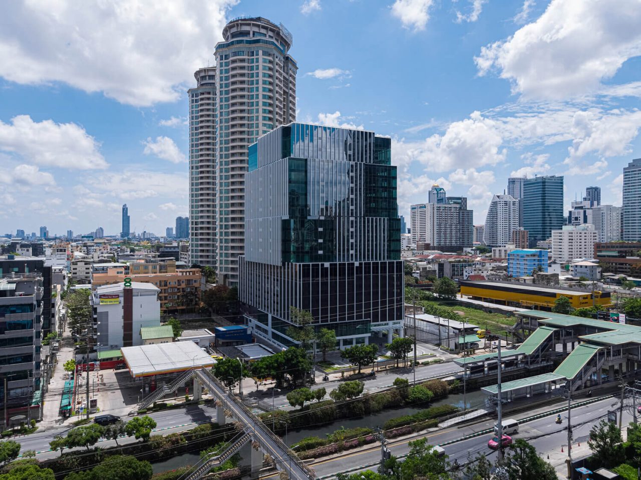 สาทร