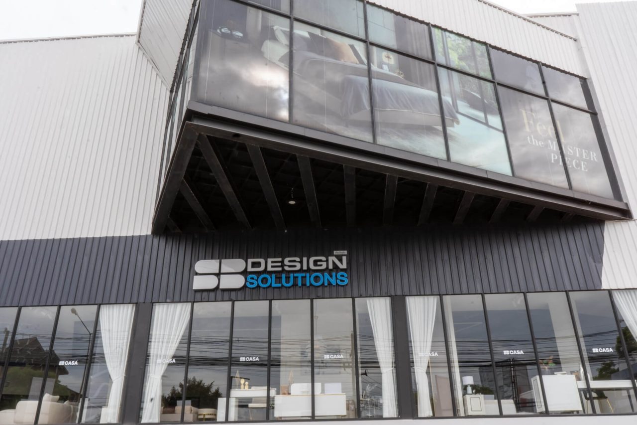 หน้าตึก re