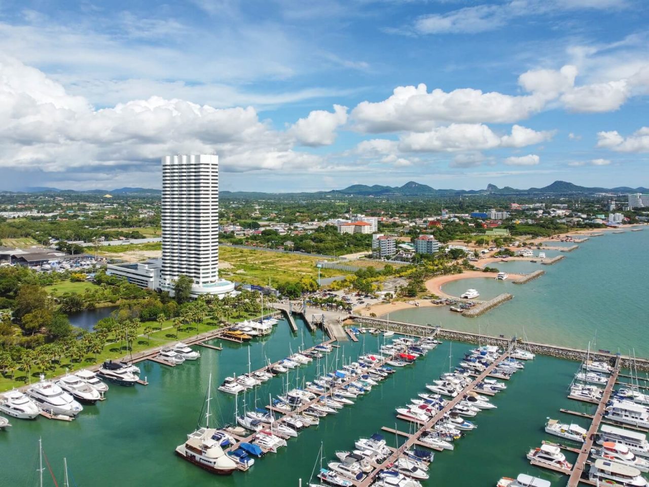 Ocean Marina Exterior ()