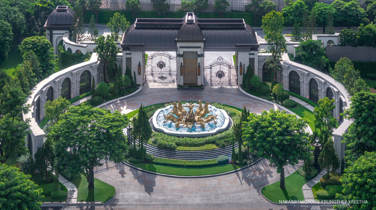 Narasiri Victoire Krungthep Kreetha ขนาดใหญ่