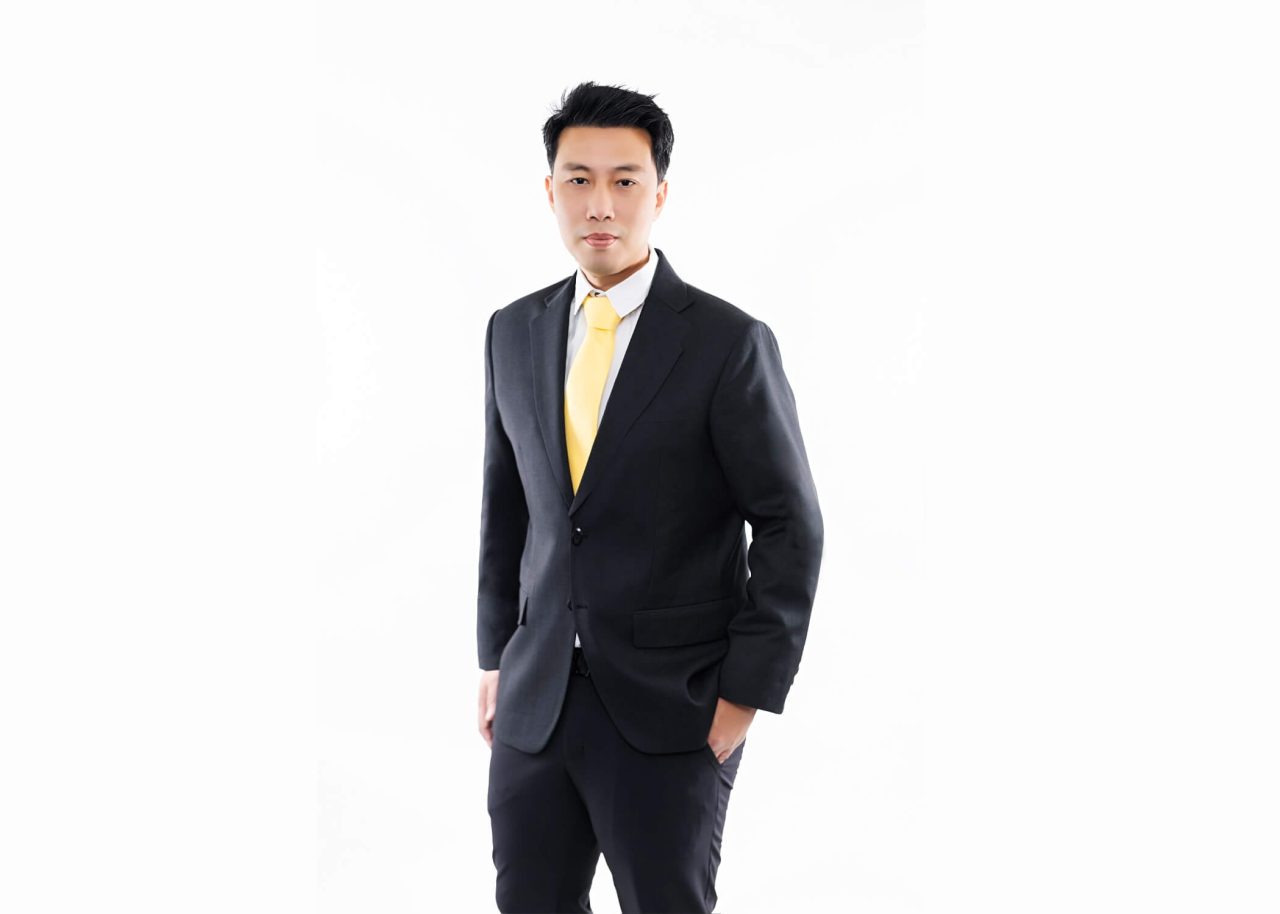 คุณรองฤทธิ์ ธรรมสถิติ