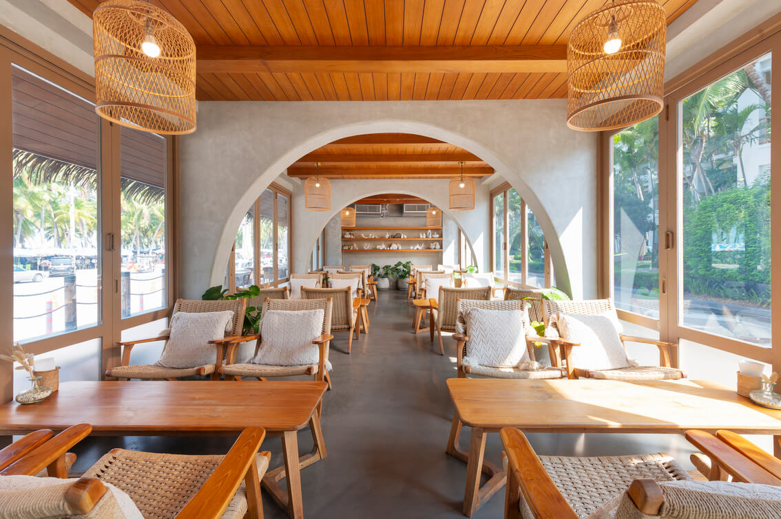 Amari Bangsaen Aloha Beach Cafe JPG