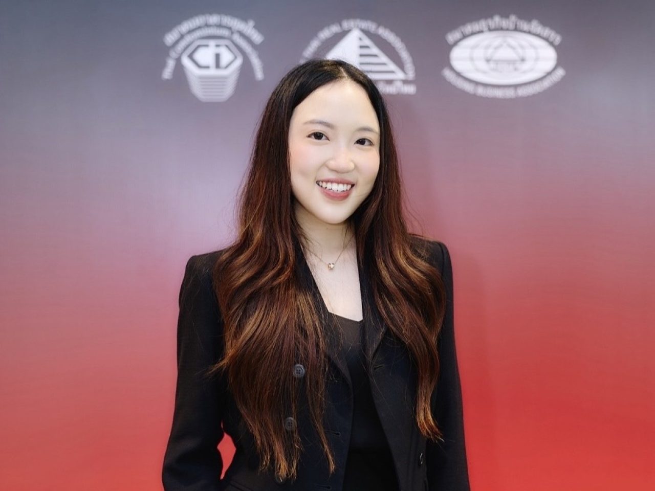 พลอยพัทธ์ แต่ดุลยสาธิต ซีอีโอ บริษัท พร็อพเพคซัส จำกัด