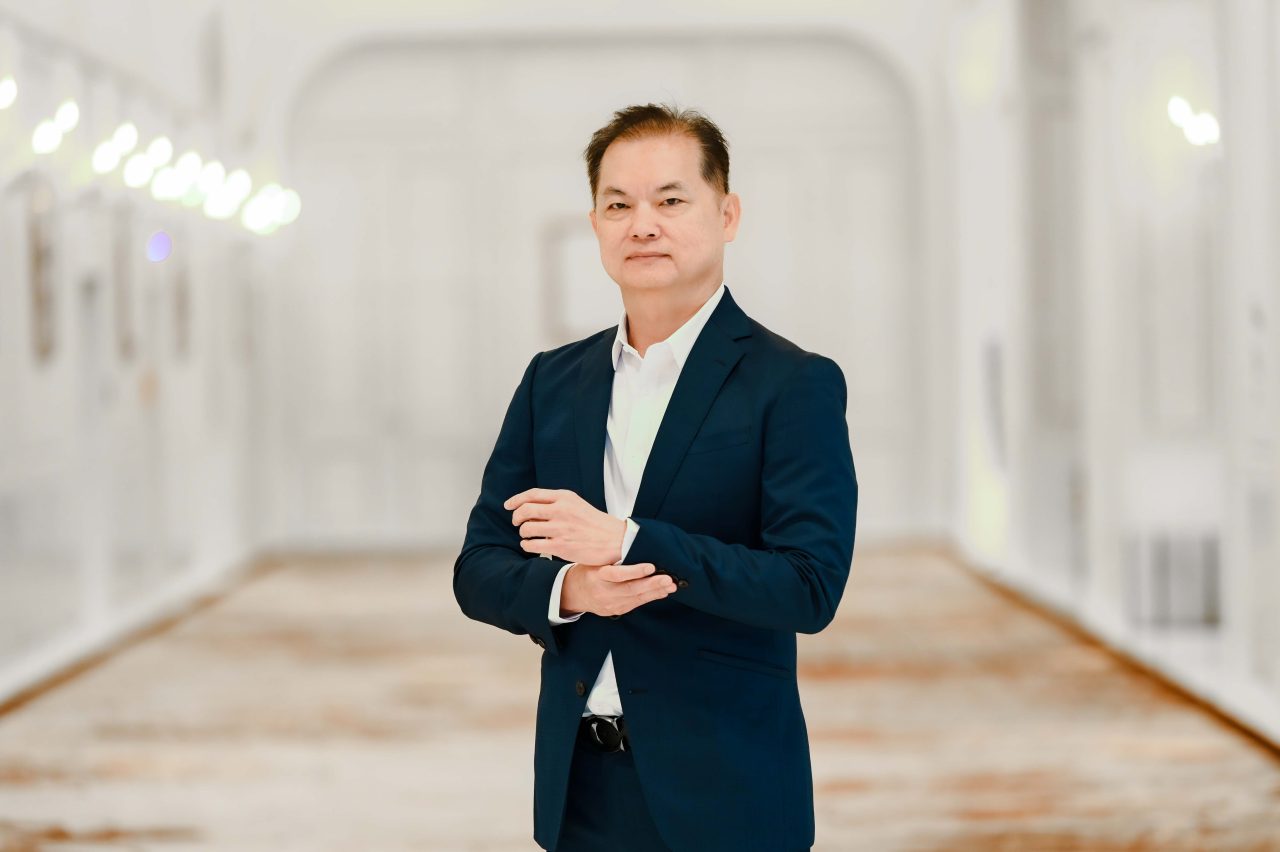 นายอนันต์กร อมรวาที