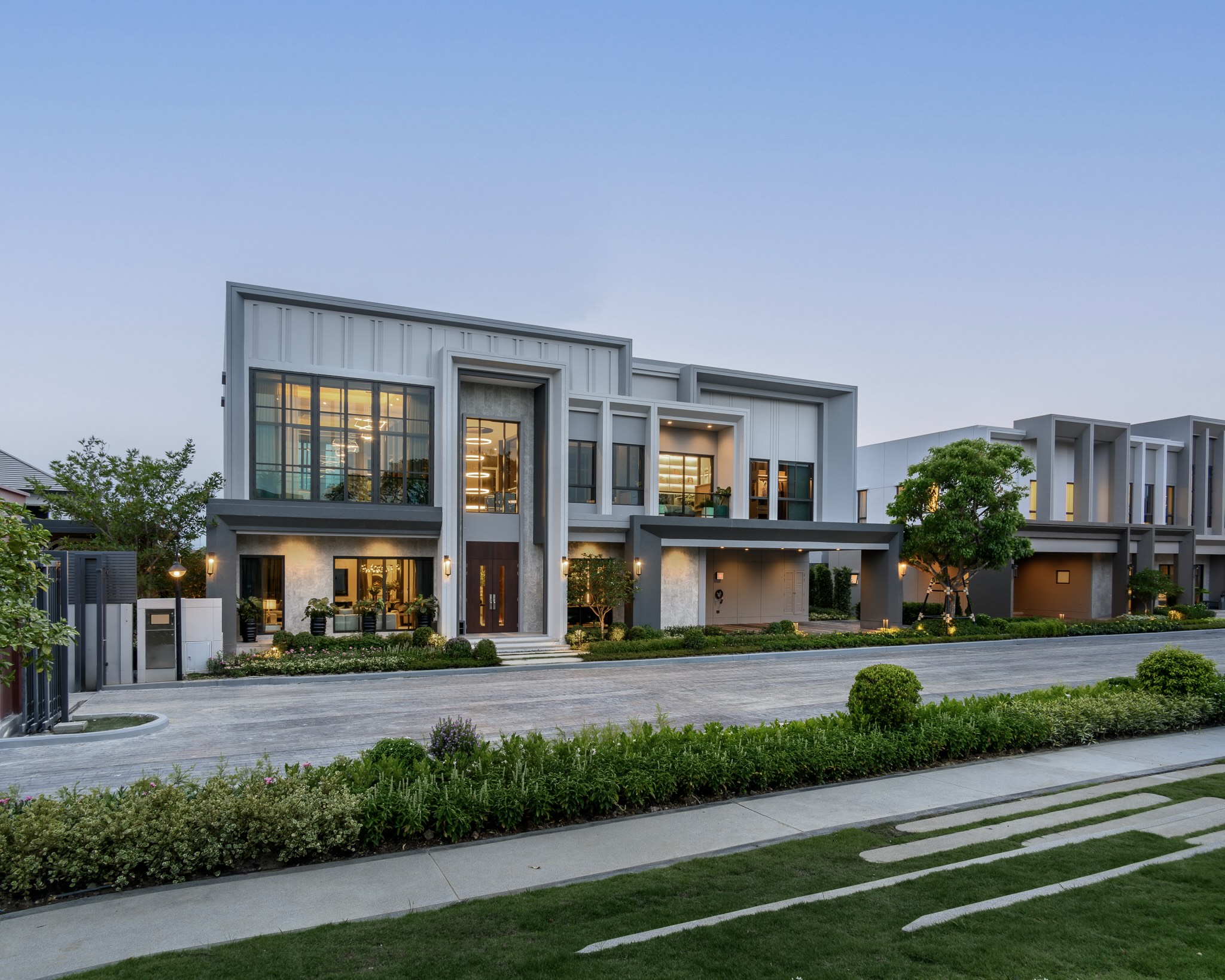 Bangkok Boulevard Signature ()