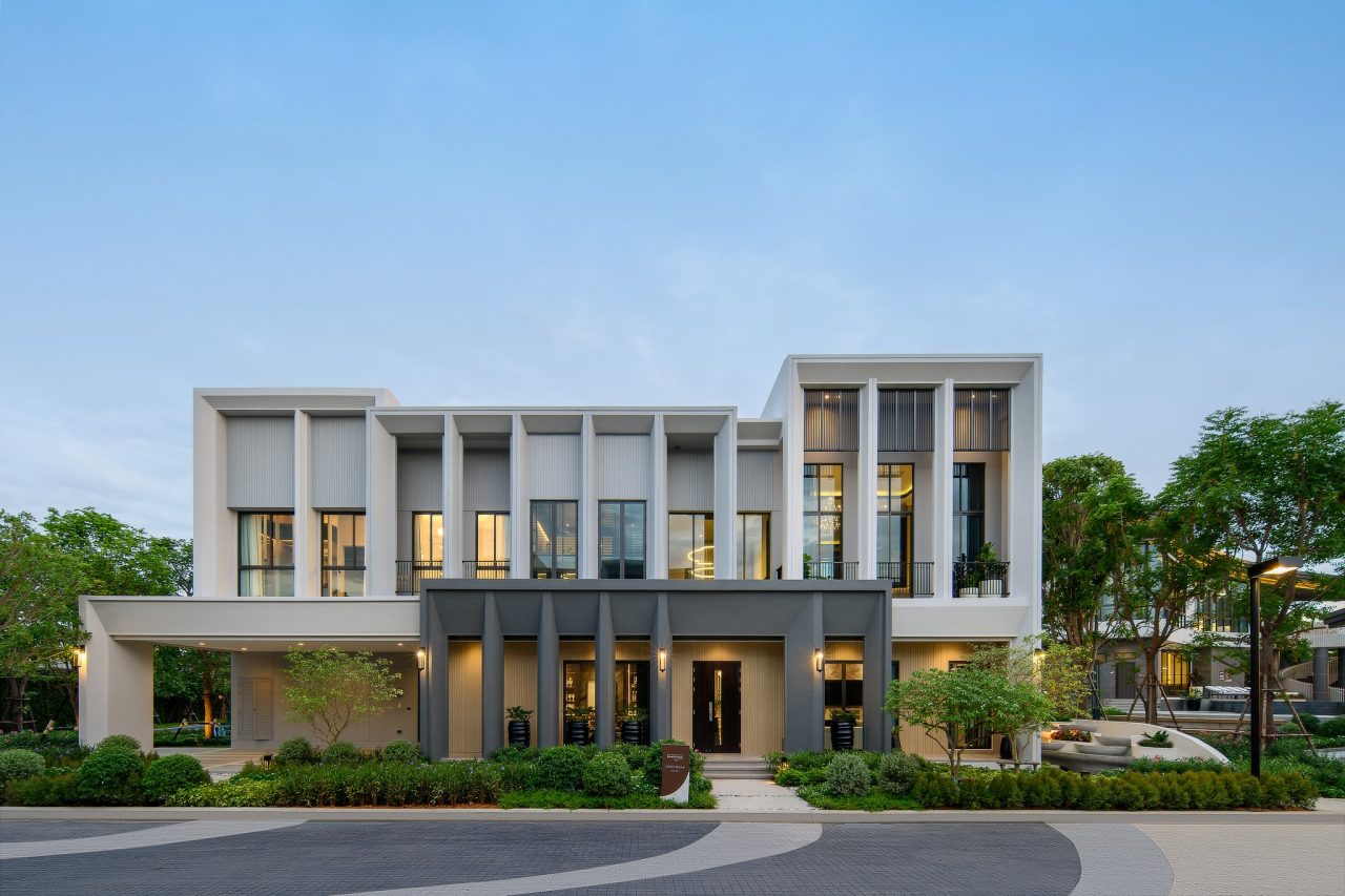 Bangkok Boulevard Signature ()