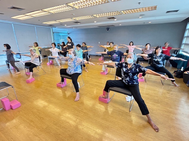 โยคะ ขนาดใหญ่