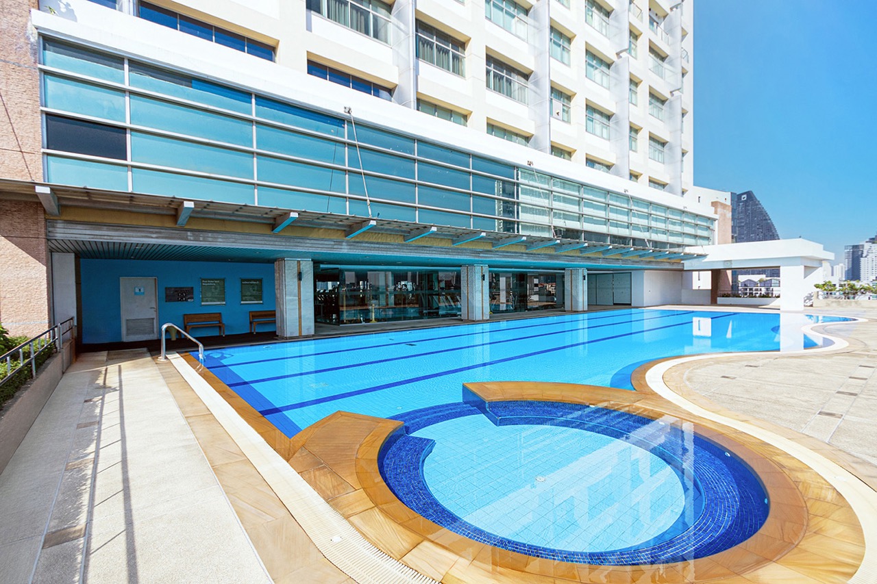 ศูนย์มีดี ขนาดใหญ่