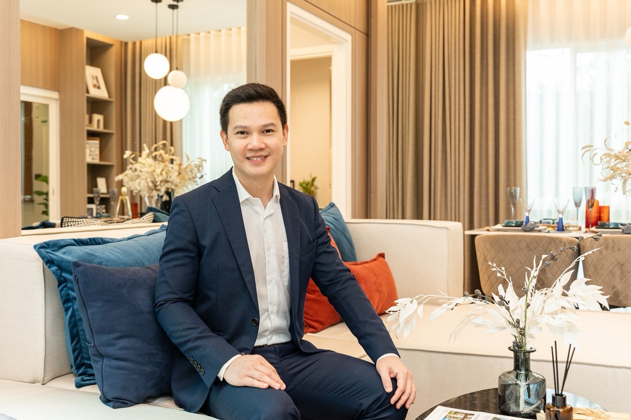 คุณโดม ศิริโสภณาขนาดใหญ่