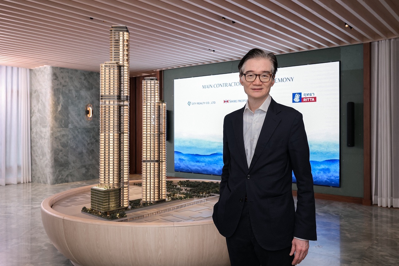 นายเอเดรียน โท ผู้อำนวยการธุรกิจอสังหาริมขนาดใหญ่