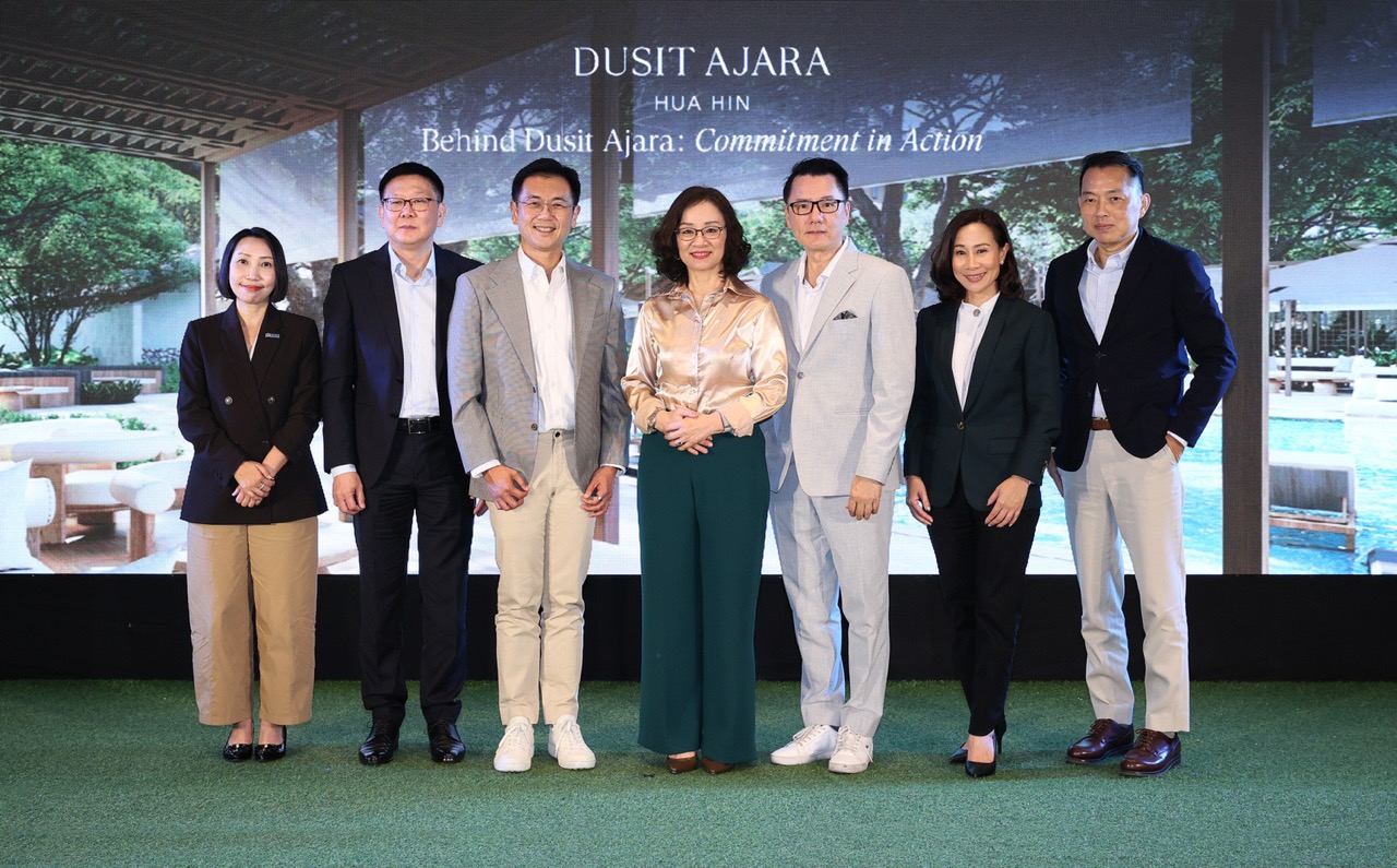 Behind Dusit Ajara Commitment in Action ขนาดใหญ่