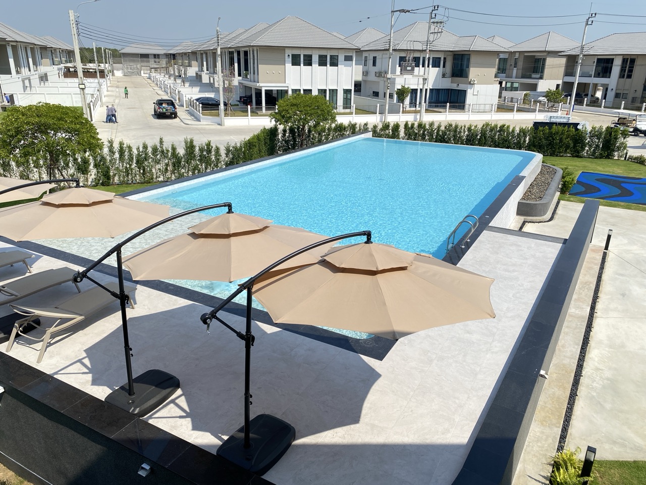 navara ขนาดใหญ่