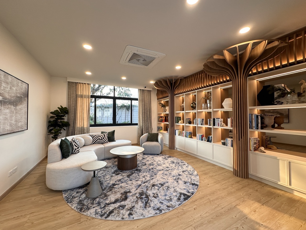 navara ขนาดใหญ่