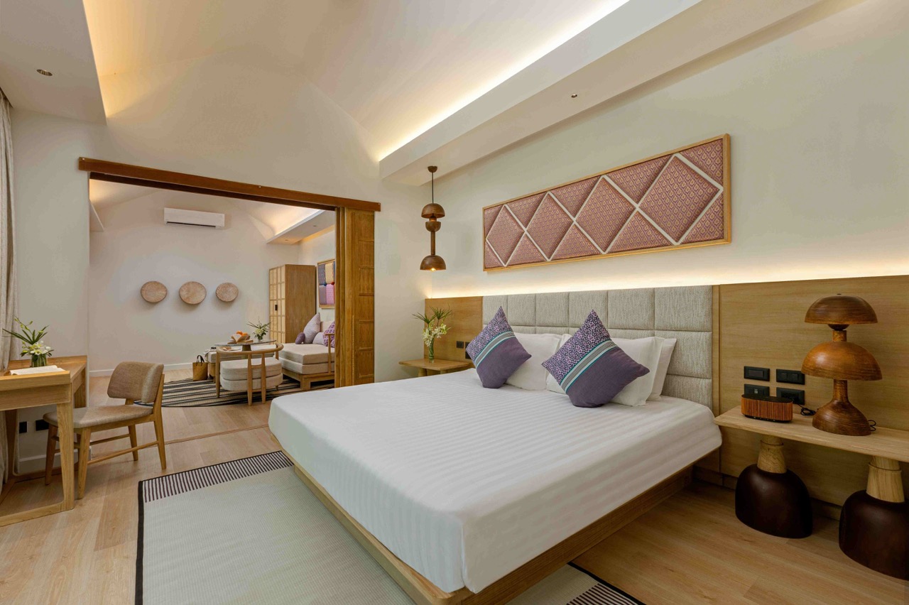 Family Garden Suite Bedroom and Living ขนาดใหญ่