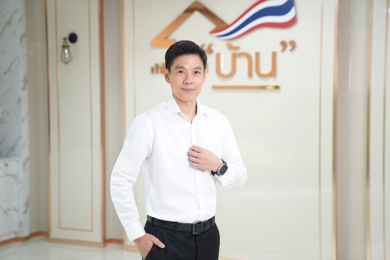 ดร มหัทธนะ อัมพรพิสิฏฐ์ขนาดใหญ่