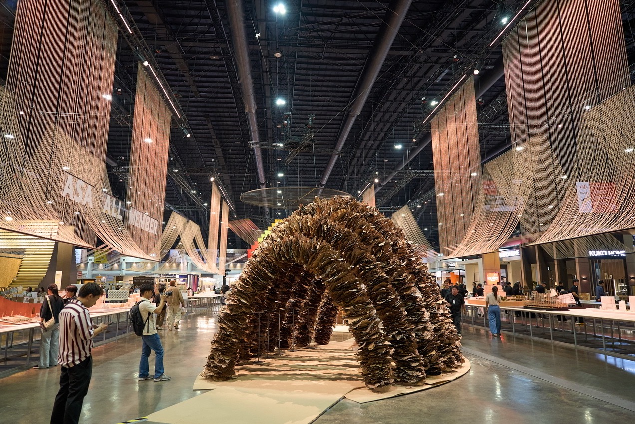 สถาปนิก' () ขนาดใหญ่