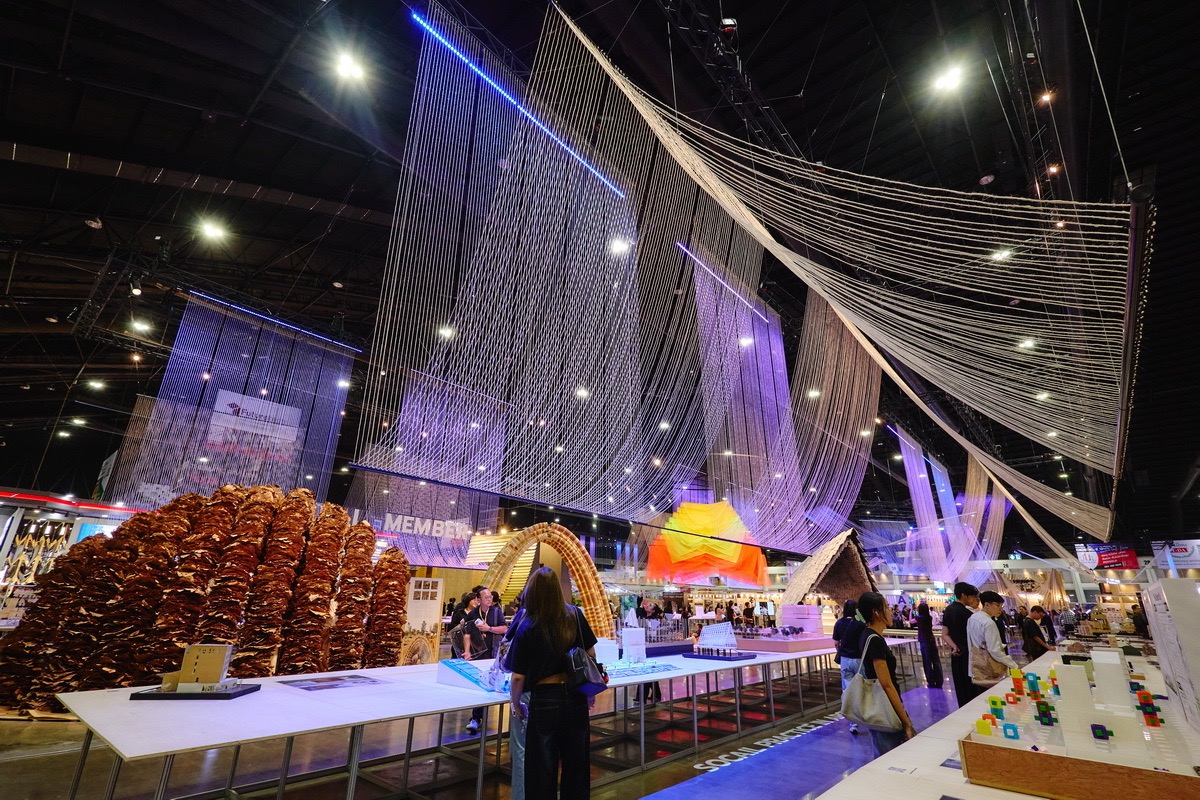 สถาปนิก' () ขนาดใหญ่