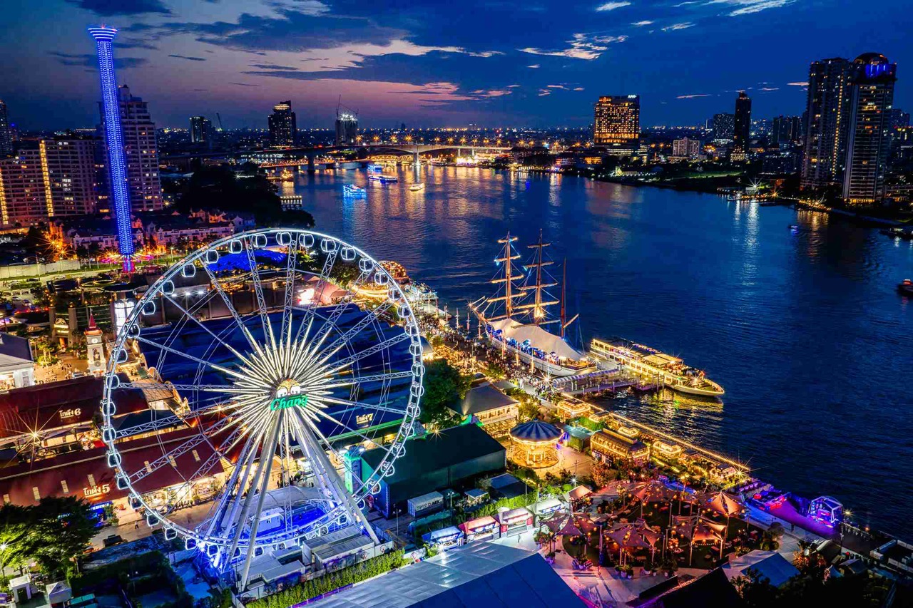 Asiatique ขนาดใหญ่